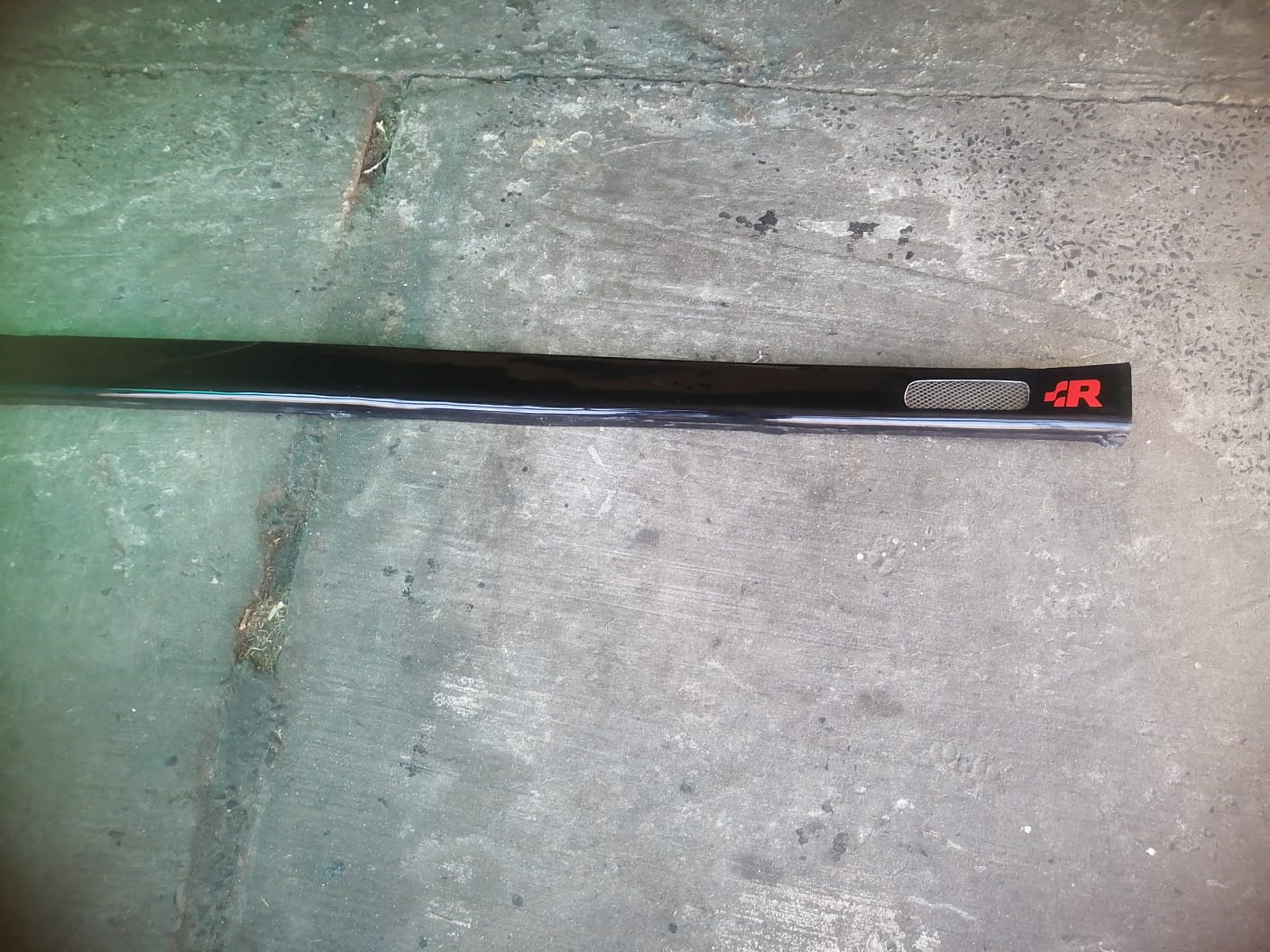 CitiGolf side skirts set for models 1983-2009, durable black plastic with sleek design for enhanced vehicle appearance